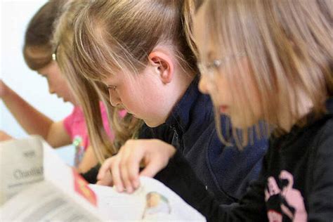 Madiiitay real name with a pretty face with deep eyes,