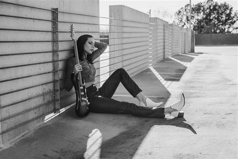 The Best Props to Bring to a Photoshoot - Olivia Paige Photography