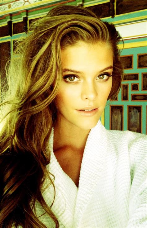 Nina Agdal Pictures