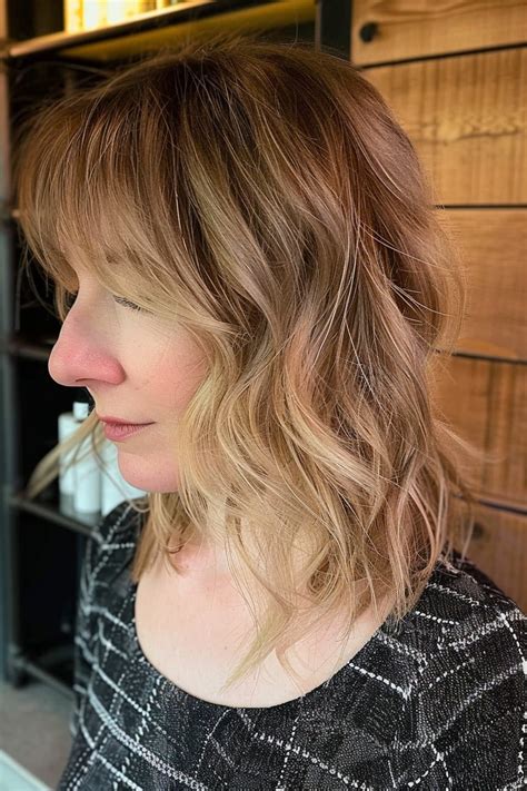 Layered lob haircut trends impact salon bookings this month 40