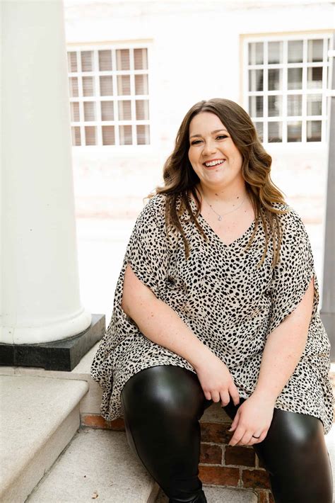 The ONLY Plus Size Capsule Wardrobe For You (Feel Confident)