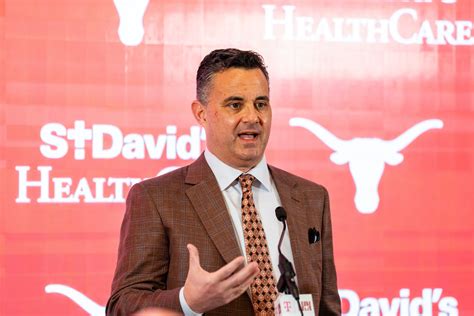Who might be the next Texas Longhorns Men's Basketball Coach?