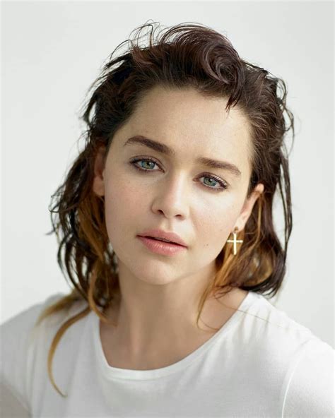 Emilia clarke daenerys – Artofit