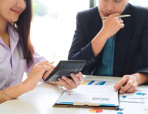 Raising Prices Successfully With These 5 Tips | HoneyBook 