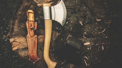 Bushcraft Gear - 10 Essential Items You Need for Survival