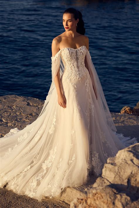 Lace Wedding Gowns | Sophia Tolli