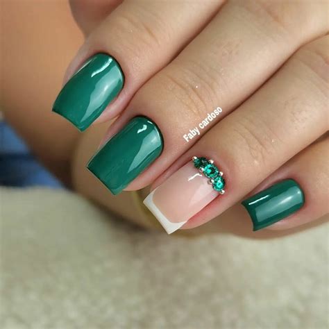 Unhas Verdes Com Filha Unica