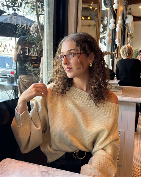 maddie mitchell (@maddiiiemitchell) • Instagram photos and videos