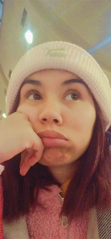 my face shows that it's hard for me to start the week : r/Faces
