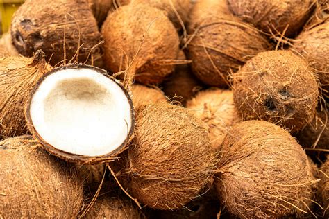 Tipos De Coco Saudável - Foto profissional gratuita de alimentação saudável, arranjo de coco ...