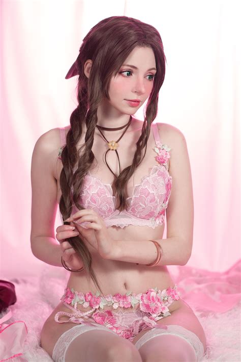 PeachMilky as Aerith [Cosplay Friday] : r/SexyWomanOfTheDay