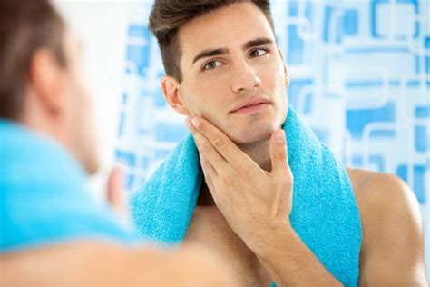 Should You Exfoliate Before or After Shaving? — Beard Style