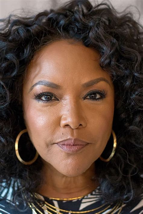 Lynn Whitfield - Biografía, mejores películas, series, imágenes y