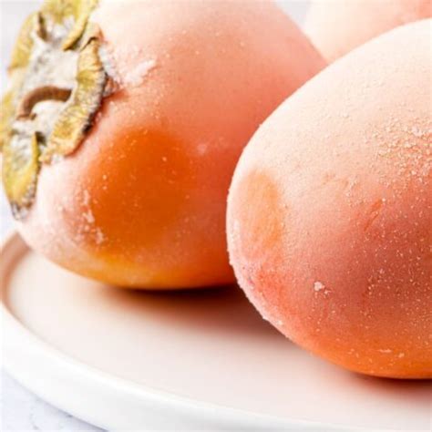 What Does Persimmon Taste Like? What About The Smell? - Foodiosity