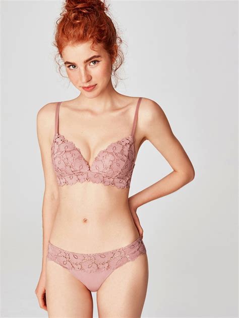 Dusty Pink Collar Lace Plain Embellished Slight Stretch Women Bras