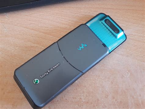 Sony Ericsson W580i (repost because i did an error in the previous post ...