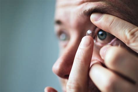 contact lens  stuck      eye bbc science