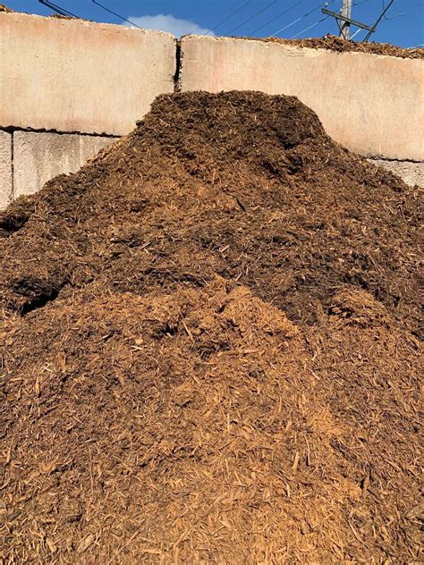Bulk Mulch Near Me | Wholesale 100% Organic Mulch | (847) 514-8549