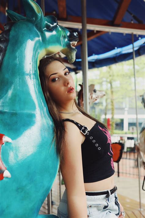 Danielle Studios Photography