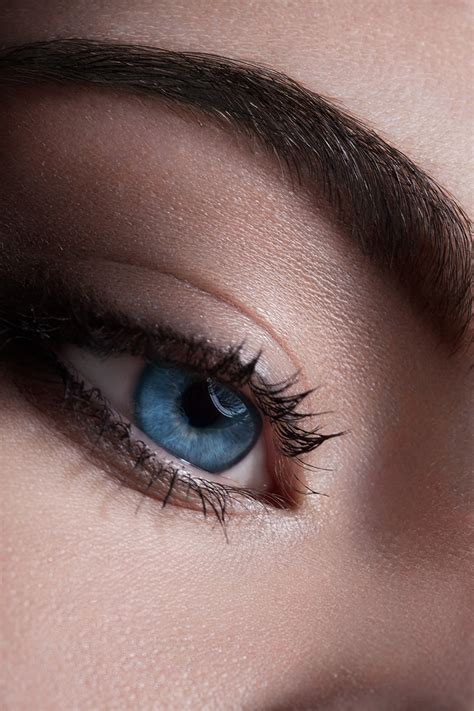 Close-up on Behance