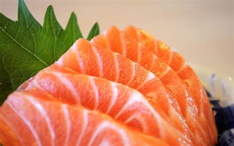 Sashimi Cá Hồi Trong Văn Hóa Ẩm Thực Nhật Bản