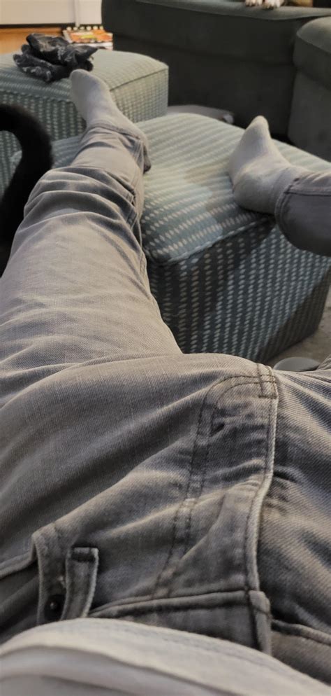 love rubbing my jean bulge (DM for more). a load in these jeans ;) : r
