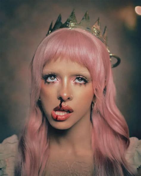 vatican traducao melanie martinez ouvir musica