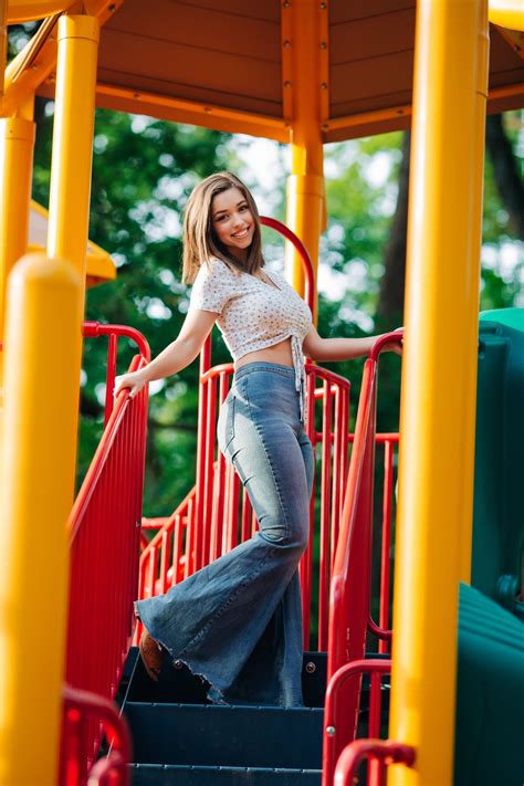 Zoe🐸 on Twitter: "you glow best when you’re happy https://t.co