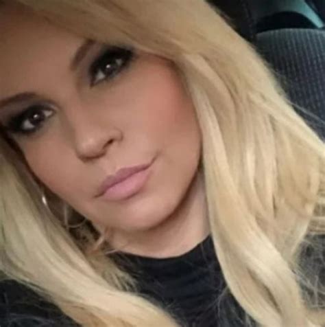 Съпругата на Крум Савов и майка на 15-годишни близнаци, Мая показа ...