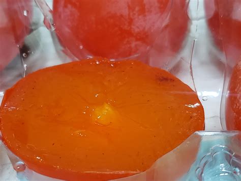 Persimmon black things inside : r/Persimmon