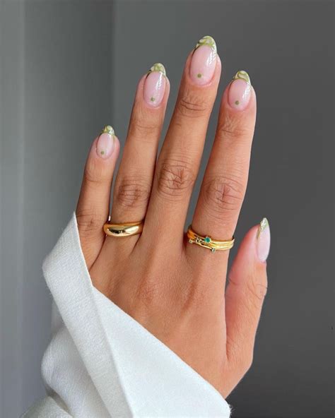 olive green nail color 3