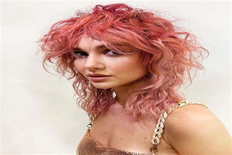 How to Style a Wolf Cut