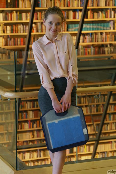 Faina Bona Zishy @ GirlzNation.com