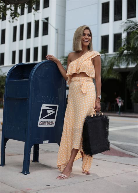 Aria B Nude Slide Sandals – STYLED BY ALX COUTURE