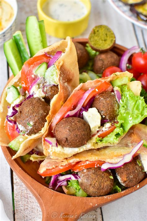 Falafel with Hummus & Tahini Sauce - Kannan's Kitchen