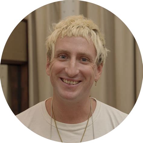 Kirin J Callinan Performs '…In Absolutes' Live from Happy