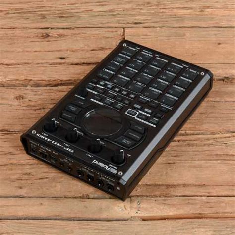 Roland SP-404MkII SP-404MkII > Accessories | Chicago Music Exchange