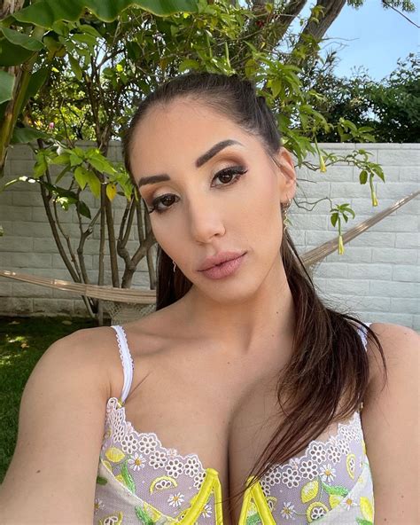 Know About Naomi Ross, Adin Ross Sister - Bollywoodfever