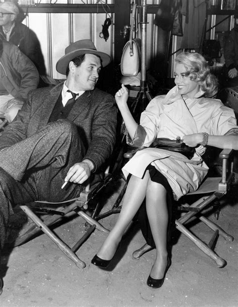 Dorothy Malone, Oscar-winning actress known for alluring roles, dies at