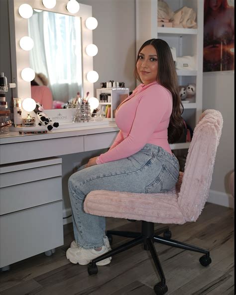 Realnancyhernandez added a new photo. - Realnancyhernandez