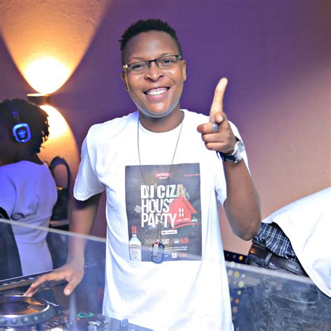 celebrity nipple slip 3