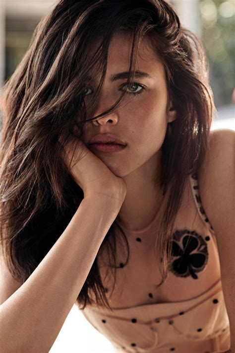 Margaret Qualley: "Nàng thơ Hippe" xinh đẹp của Quentin Tarantino