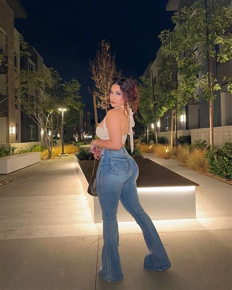 Esmy Ramirez | all I have to say is you need these jeans 🙊🤎
