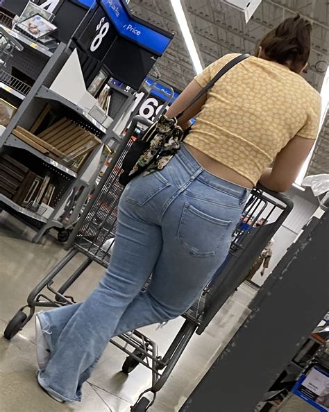Big Ass in Jeans at Walmart - Forum