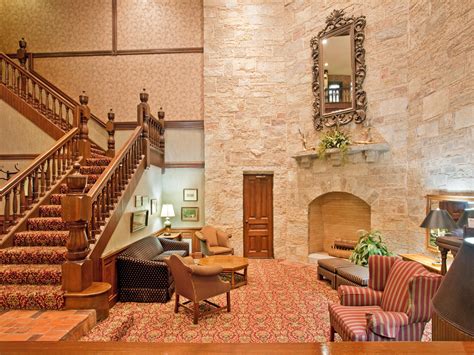 Hotels By Six Flags In St Louis | Paul Smith