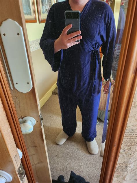 James Sexton🍒 on Twitter: "@DonnaLoli My very basic attempt at Gojos