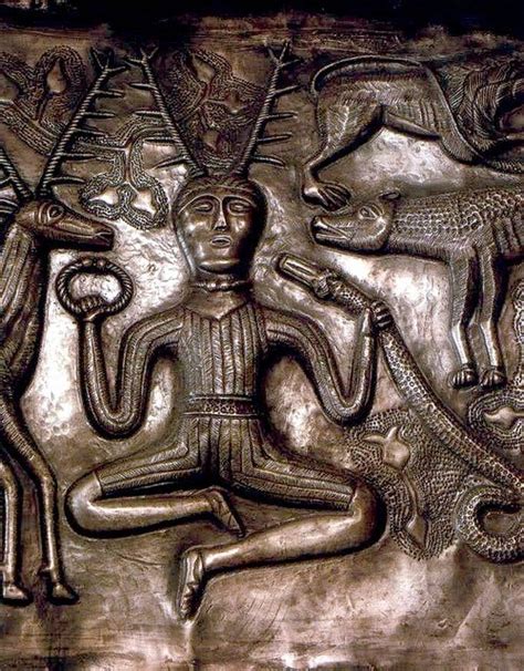 Pin von Manuel Velasco auf Triskel | Kelten, Archäologie, Keltische kunst