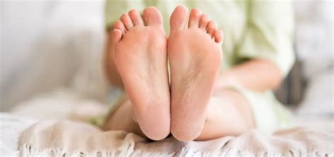 dry cracked feet heel balm remedies