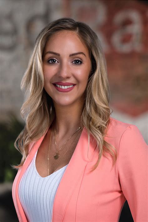 Jennifer Hennes's Instagram, Twitter & Facebook on IDCrawl