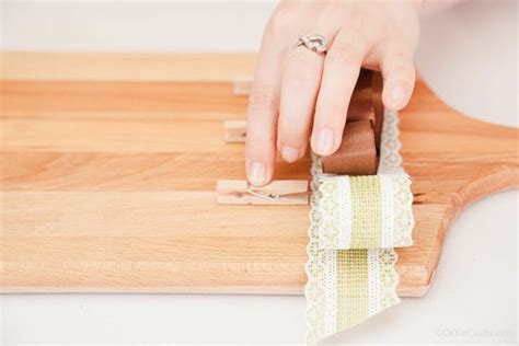 Upcycled Cutting Board Craft Picture Frame - DIY & Crafts